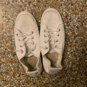 Roxy slip ons size 8